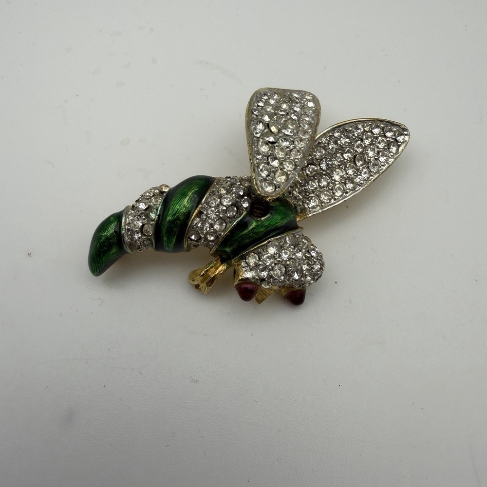Vintage Gold Tone‎ & Rhinestones Large Bee Brooch Pin Green Pin Moveable Wing